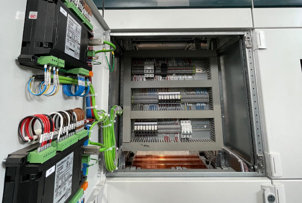 Desarrollo de ingeniería eléctrica y de control